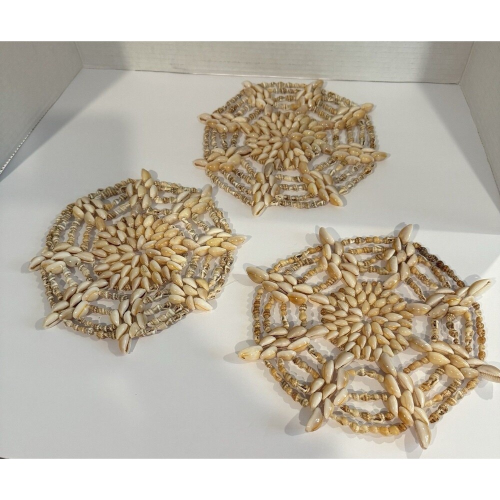 Vintage Shell Hawaiian Doily Trivet Luau Tiki Bar Kitchen Decor Hot Pot 3pc Set.